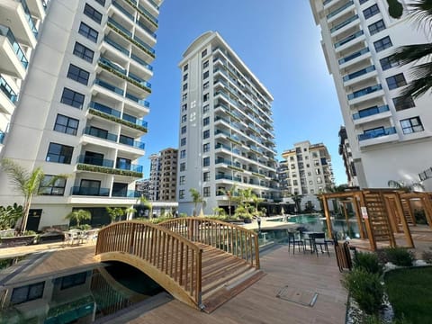 Property building, Pool view