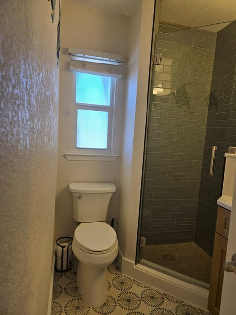 Coconut Villa's - Suite 10 Apartment in North Redington Beach