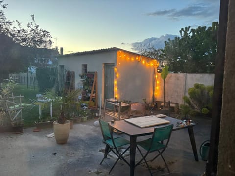 Garden, Balcony/Terrace