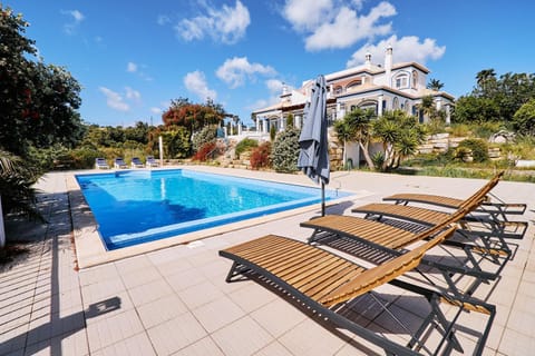 Balcony/Terrace, Swimming pool, sunbed