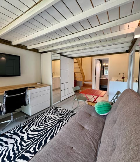 Modern Studio Close to Brickell Apartment in Brickell