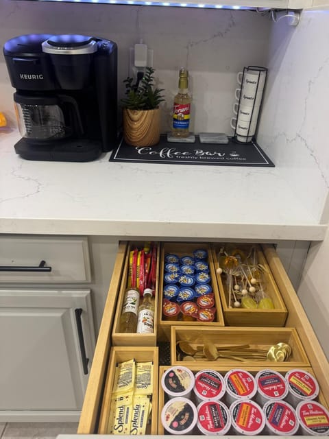 Coffee/tea facilities