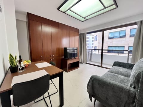 Communal lounge/ TV room, Living room