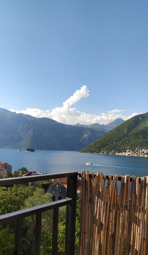 Day, Mountain view, Sea view