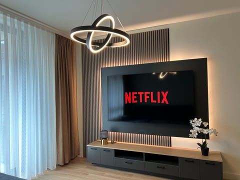 TV and multimedia, Living room, Decorative detail, Decorative detail