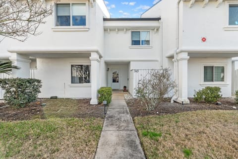 Sawgrass Charm l Pool l Beach Access House in Sawgrass