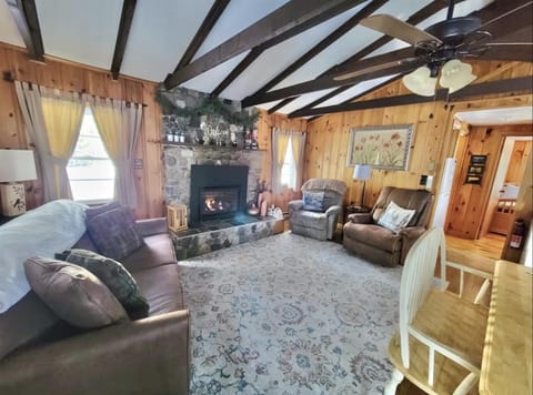 WILDFLOWER CABINS LIMIT 6 villa Cabin in Naples