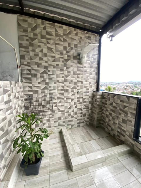 Casa três andares Suite Climatizada vista para o Cristo House in Duque de Caxias