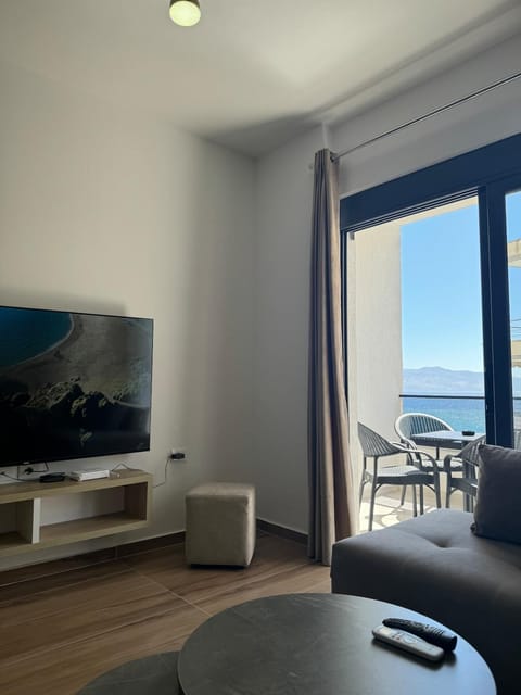 TV and multimedia, Living room, Sea view
