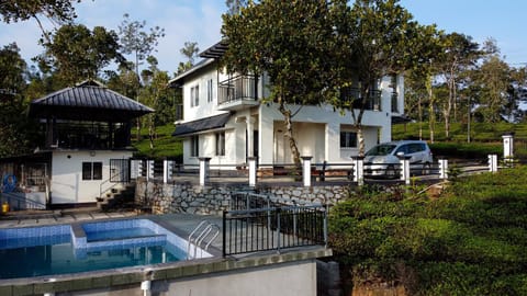 Property building, Swimming pool