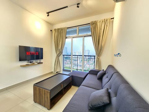 Communal lounge/ TV room, TV and multimedia, Living room, Seating area
