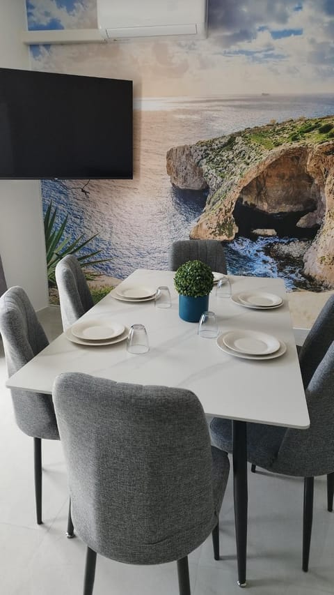 Casa Verde A27 Penthouse - Entire unit Apartment in Saint Paul's Bay