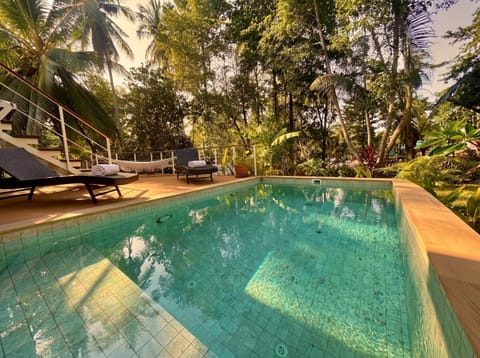 Day, Natural landscape, Garden, Garden view, Pool view, Swimming pool, sunbed