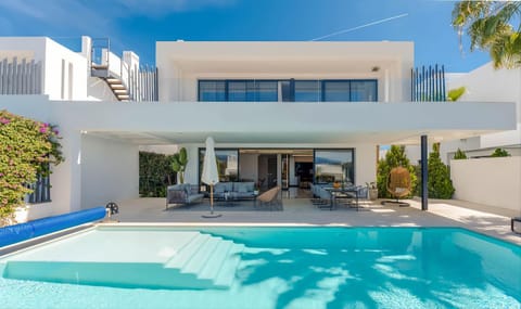 Pool view, Swimming pool