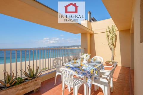Off site, Day, Natural landscape, Summer, Balcony/Terrace, Sea view