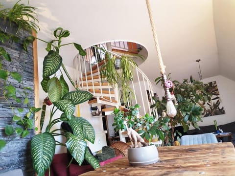 Business facilities, Dining area