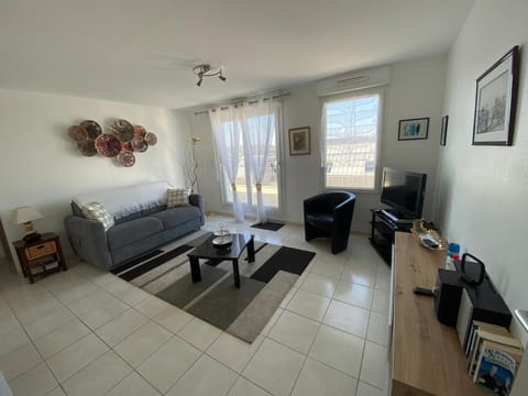 TV and multimedia, Seating area