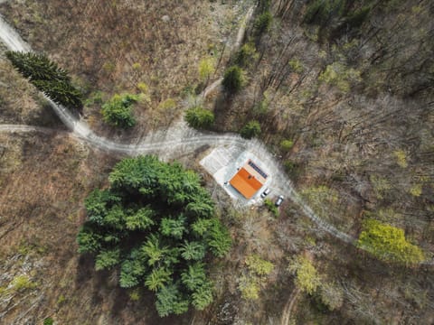 Property building, Location