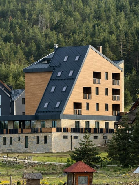 Property building, Natural landscape