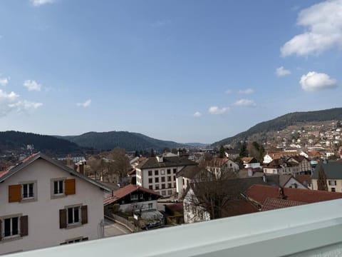 City view, Lake view