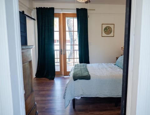 The Old Crowe Inn Bed and Breakfast Bed and Breakfast in Fruita