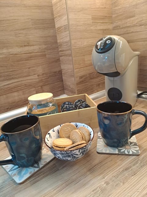 Coffee/tea facilities, Kitchen or kitchenette, kitchen