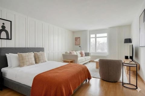 Living room, Bedroom