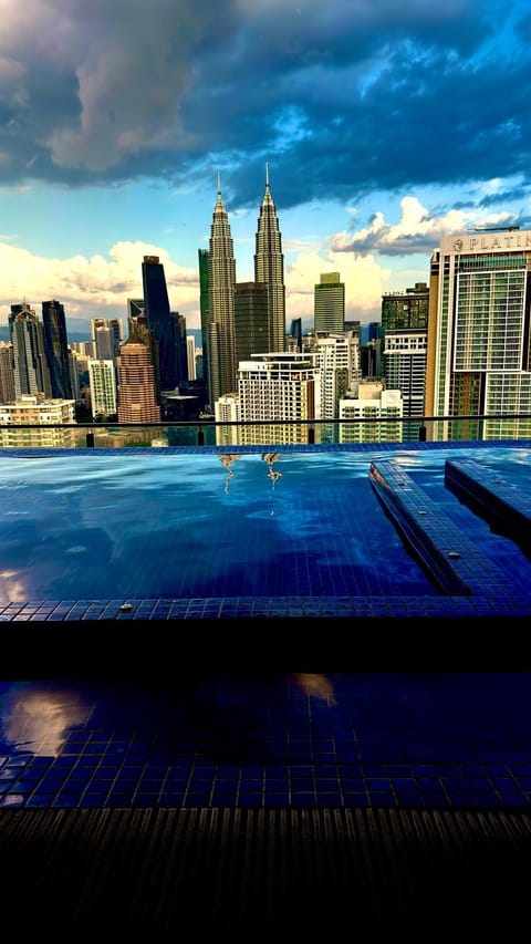 Property building, Day, City view, Pool view, Swimming pool