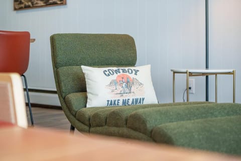 Renovated Stylish Retreat-Central & Fully Equipped House in Sault Ste Marie