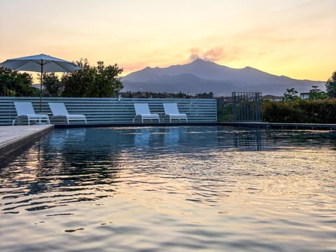 Mountain view, Swimming pool, Sunset