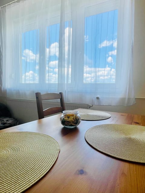 View (from property/room), View (from property/room), Living room, City view, City view, Landmark view, Landmark view