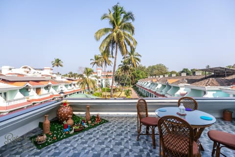 View (from property/room), Balcony/Terrace, Pool view