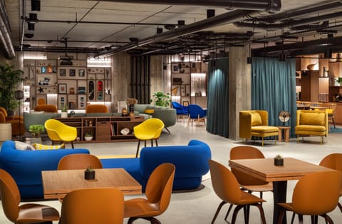 Bay View Suites Hotel in Mountain View