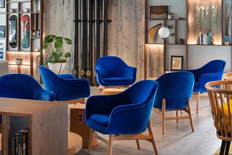 Bay View Suites Hotel in Mountain View