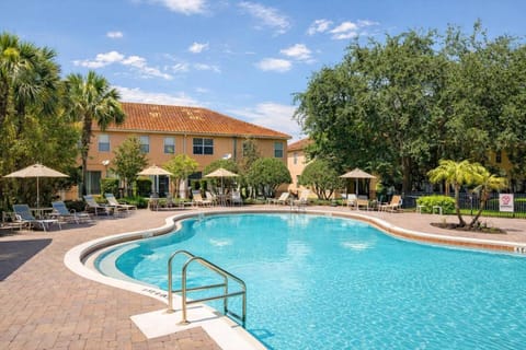 Property building, Spring, Day, Natural landscape, Garden, Garden view, Pool view, Swimming pool