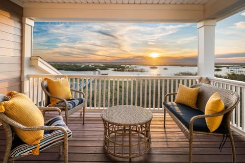 5BR Intracoastal Retreat Private Dock House in Crescent Beach