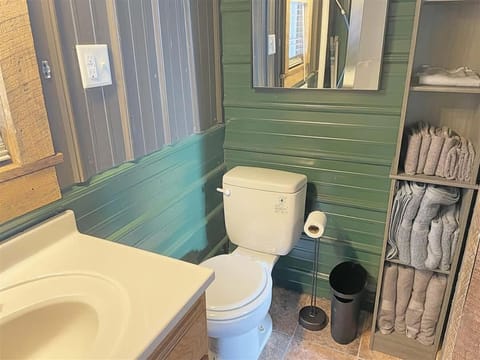 Buckhorn Lookout Apartment in Custer