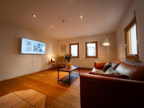 Living room, Photo of the whole room, internet, room service