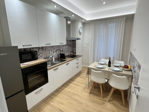 Kitchen or kitchenette, Dining area, dishwasher, oven, stove, toaster