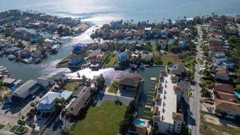 Nearby landmark, Activities