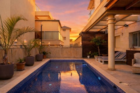 Patio, Pool view, Swimming pool