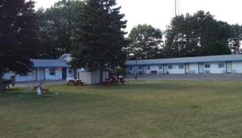 Property building, Natural landscape, Other, Guests