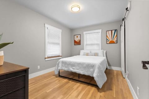 CDA Midtown Home Near Lake & Downtown Fire Pit House in Coeur dAlene