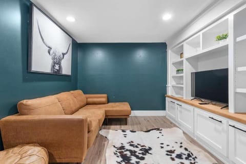 CDA Midtown Home Near Lake & Downtown Fire Pit House in Coeur dAlene