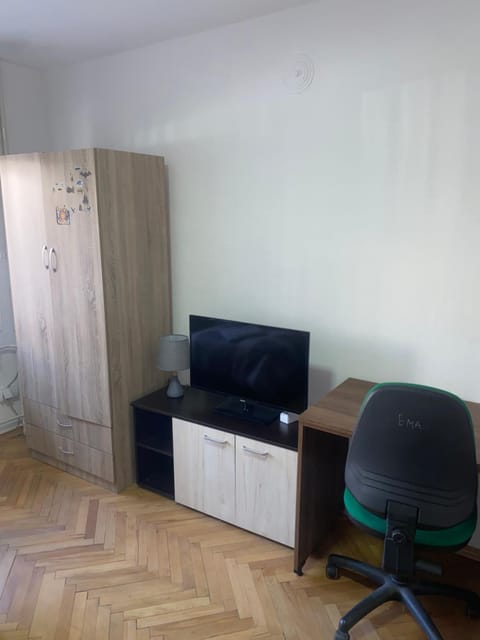 BOHEMIAN ROOMS HEART OF SKOPJE no Parking Bed and Breakfast in Skopje