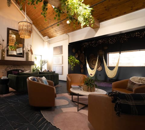 Communal lounge/ TV room