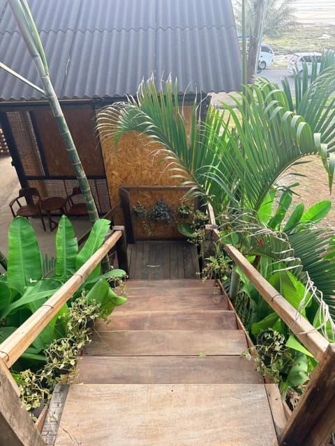 Sunset Views Yeh Leh Beach Villa in West Selemadeg