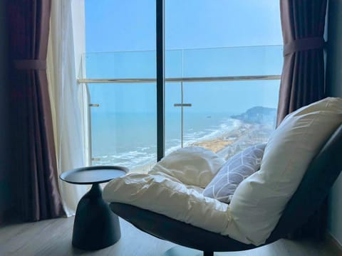Seating area, Sea view