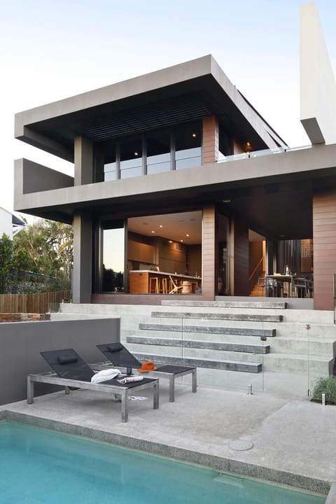Property building, Balcony/Terrace, Swimming pool
