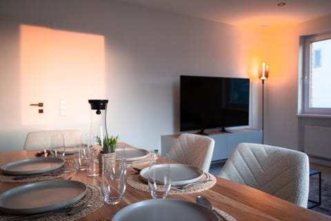 TV and multimedia, Living room, Dining area